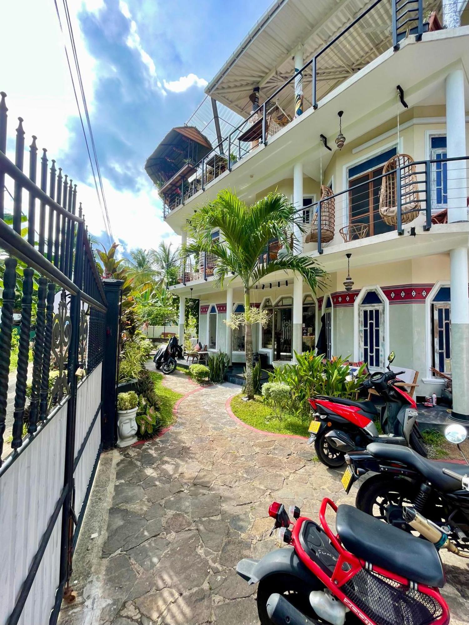Habibi Hostel & Restaurant Unawatuna Exteriér fotografie